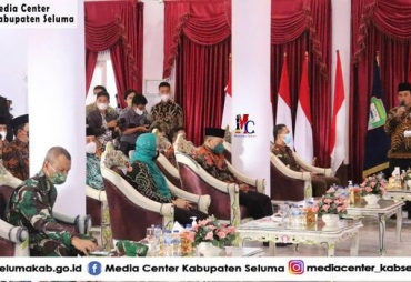 Serbuan Vaksinasi COVID-19 Di Kabupaten Seluma Peringati HKN Tahun 2021