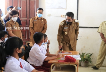 Wakil Bupati Karo Monitoring Pelaksanaan PTM Terbatas