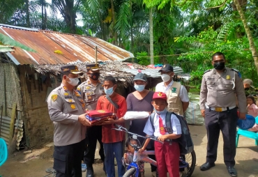 Pejuang Dhuafa Kunjungi Kediaman Pasutri Berprofesi Pemulung
