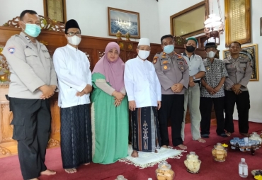 Silahturahmi Kapolsek Gemuh Sambangi Ulama dan Tokoh Masyarakat