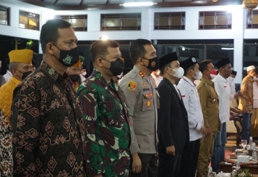 Dandim 0736/Batang Hadiri Pelantikan DPC PETANESIA
