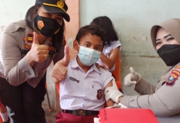 Polsek Tuntungan Berkolaborasi Gelar Vaksinasi Anak 6-11 Tahun