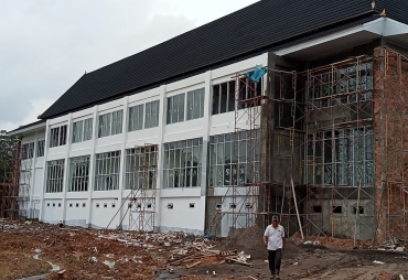 Pembangunan Lanjutan Gedung DPRD Tidak Tepat Waktu