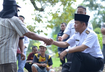 Aktivitas Berkantor Bupati Lebong Kopli Ansori Di Kecamatan Lebong Sakti