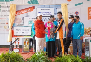 Gubernur Rohidin Apresiasi Terobosan dan Inovasi SMKN 1 Kota Bengkulu