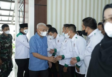 Bupati Asahan Hadiri Pelantikan MD Kahmi dan MD Forhati