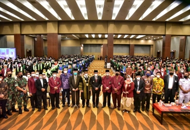 Bupati Batu Bara Hadiri Acara Milad Ke-70 dan Wisuda Lulusan UISU