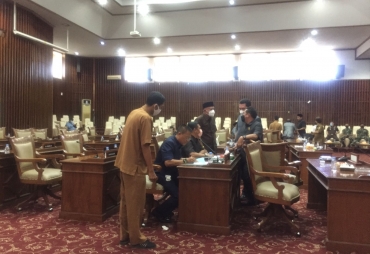 Bahas Raperda BMA dan Bantuan Hukum Pansus DPRD Provinsi Dibentuk