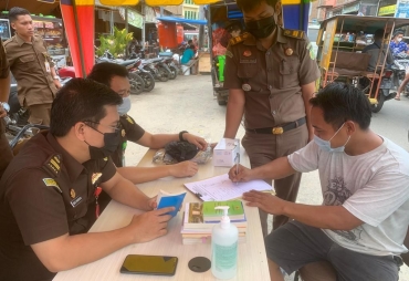 Kacabjari Tigabinanga Berikan Pelayanan Hukum Kepada Masyarakat