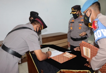Pimpin Acara Sertijab Kapolsek Tigabinanga Ini Harapan Kapolres