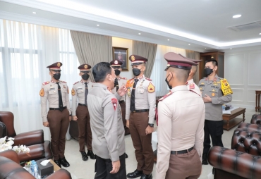 Enam Taruna Akpol Asal Sumut Kunjungi Kapolda