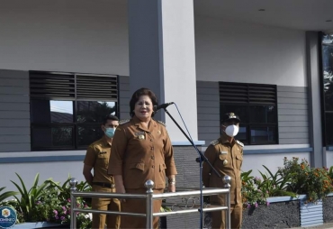 Bupati Karo Saat Memimpin Apel Gabungan Perdana Tatap Muka di Tahun 2022 (Foto : Rekro)