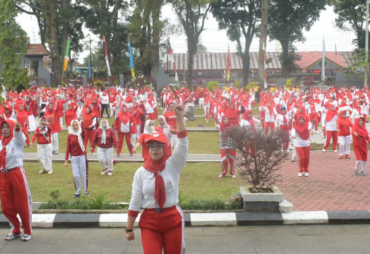 Senam Jantung Sehat Bersama Seluruh OPD Rejang Lebong ( Foto : MC RL ) 