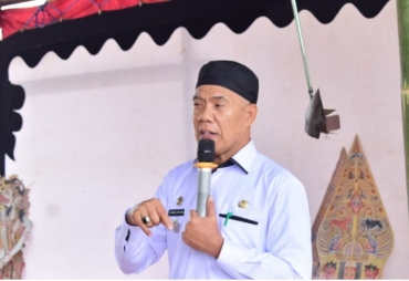 Bupati Rejang Lebong Apresiasi Acara Sedekah Bumi di Kecamatan Bermani Ulu ( Foto : MC RL ) 