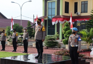 Waka Polres Batu Bara Kompol Jono saat memipin Apel Pagi (foto: Istimewa)