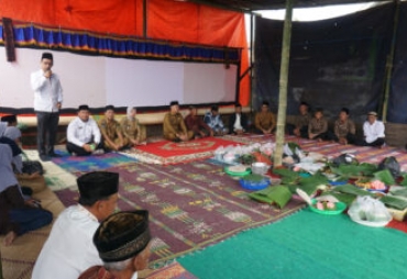 Acara Sedekah Bumi Di Karang Anyar Rejang Lebong ( Foto : MC Rejang Lebong )
