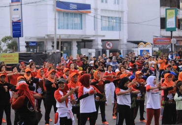 Pemkab Labuhanbatu Ajak Masyarakat Senam Sehat Pada Acara CFD