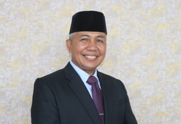 Akademisi Provinsi Bengkulu, Dr. Ir. Yulfiperius M.Si