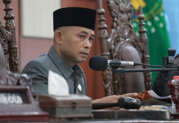 Rapat ParipurNa Wawali Sampaikan Nota Pengantar APBD