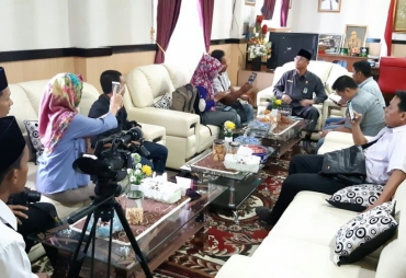 Kepala Kemenang Provinsi Bengkulu H.Bustasar