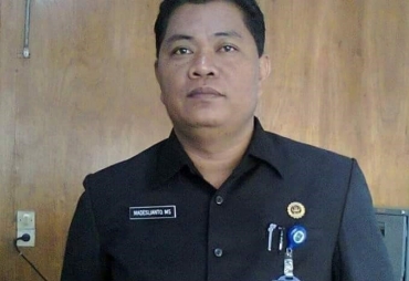 Camat Pematang Tiga Madeslianto,MS