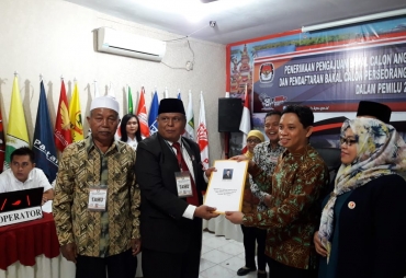 Bang Ken resmi medaftar ke KPU Provinsi Bengkulu