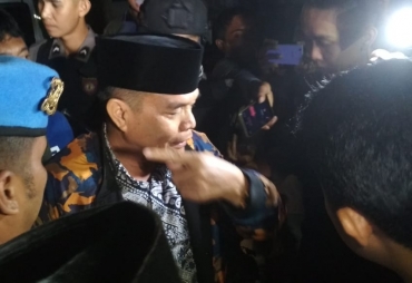 Bupati BS Dirwan Mahmud Saat Tiba di Mapolda Bengkulu