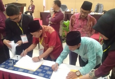 Penandatanganan Berita Acara Hasil Rekapitulasi Pleno KPU Kota Bengkulu