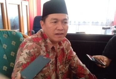 Komisioner KPU Provinsi Bengkulu Amex Verzoni