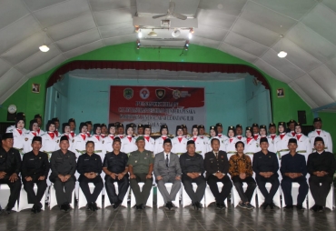 Foto Bersama Bupati PALI dan Paskibraka