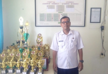 Kepala Sekolah SmPN 3 Rengasdengklok