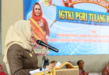 Bupati Tuba Sampaikan Sambutan