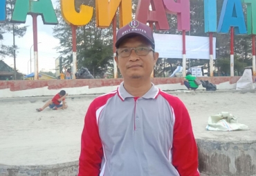 Kepala bidang Pembimbing Masyarakat Budha,Warlan, SE, MPD
