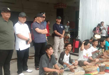 Gubernur Tinjau Latihan Penampilan 500 Dol
