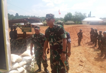 Danrem 031/WB Kunjungan ke Komando Latihan Satgas Yonif 132/BS