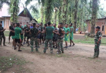 Sebelum Bekerja, Satgat TMMD Serukan Yel-yel Pembangkit Semangat