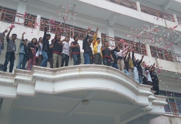 Aksi Tabur Bunga di Kanpu