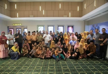 Bupati Labuhanbatu Ajak Anak Panti Asuhan Nobar Bioskop