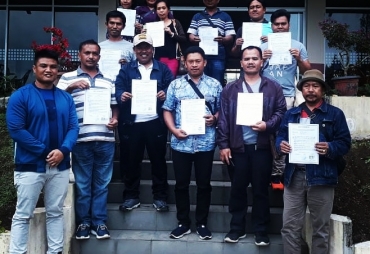 Pengecer Pupuk dan Distributor Pupuk Bersubsidi foto bersama