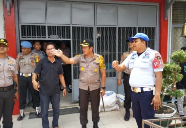 Kapolres Kampar Kunjungi Lapas dan Gereja Pastikan Situasi Aman dan Kondusif