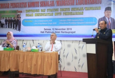 Bupati Labuhanbatu Buka Seminar Penguatan Komite Sekolah