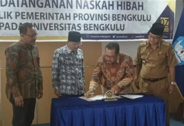 Hampir 30 Tahun Tak Miliki Sertifikat UNIB Terima Hibah dari Pemprov