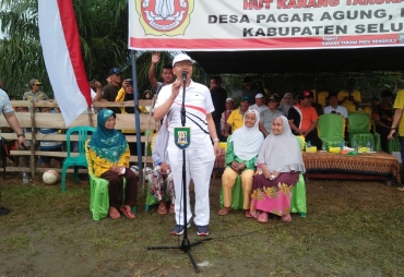 Buka Turnamen Sepak Bola Gubernur Rohidin Ajak Satukan Semangat Bangun Bengkulu