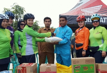 Ketua Bhayangkari Kampar Lakukan Anjangsana ke Rumah Warga