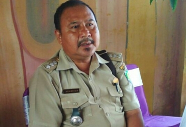 Camat Karang Tinggi Tamsirudin