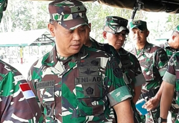 Waaops Kasad Kunker ke Mako Yonif 132/BS