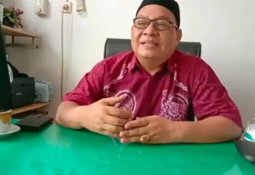Dekan Fakultas Syariah dan Hukum Dr Imam Mahdi SH MH