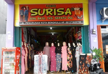 Toko Baju Surisa Menyediakan Beberapa Model