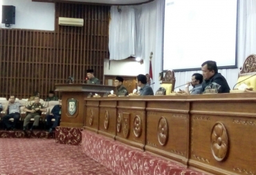 Rapat Paripurna dipimpin langsung oleh Ketua DPRD
