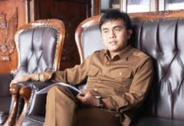 Husni Thamrin Ketua DPRD Seluma